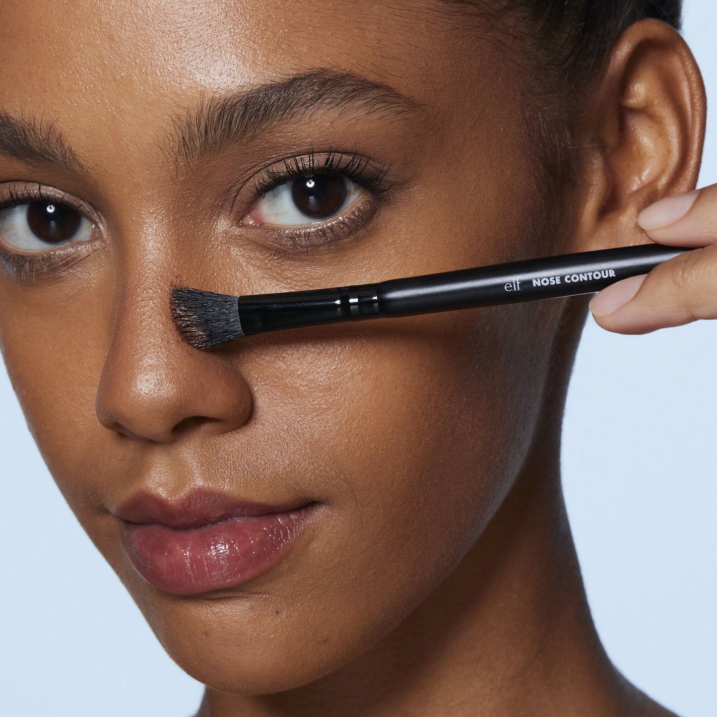dual-ended-nose-contour-brush-y8 81283_Nose_Contour_Brush.jpg