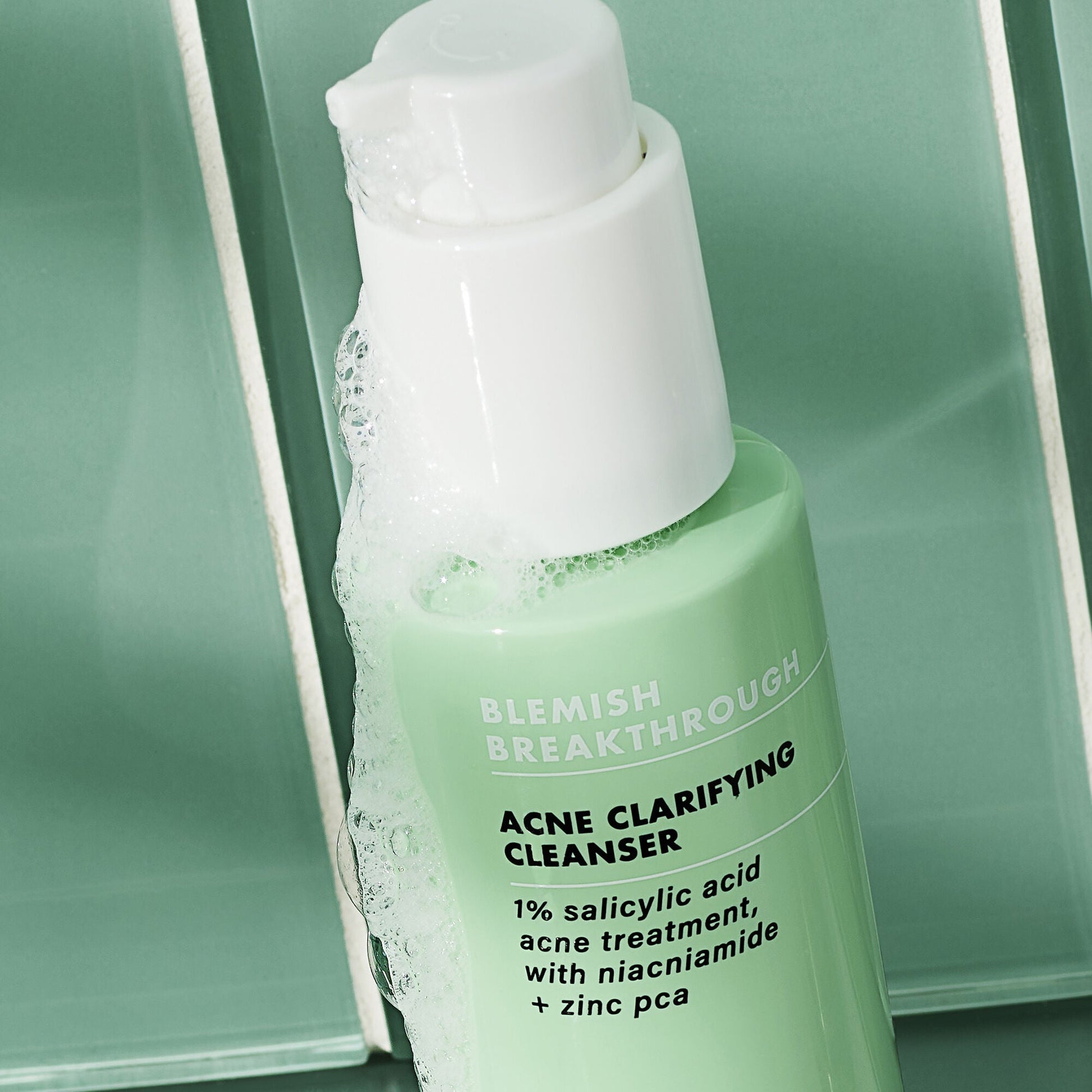 blemish-breakthrough-acne-calming-water-cream-mini-j1 02_021622_SL_BT_Cleanser_Back_Lighter_0129_FStack_FINAL_IGF_V2.jpg