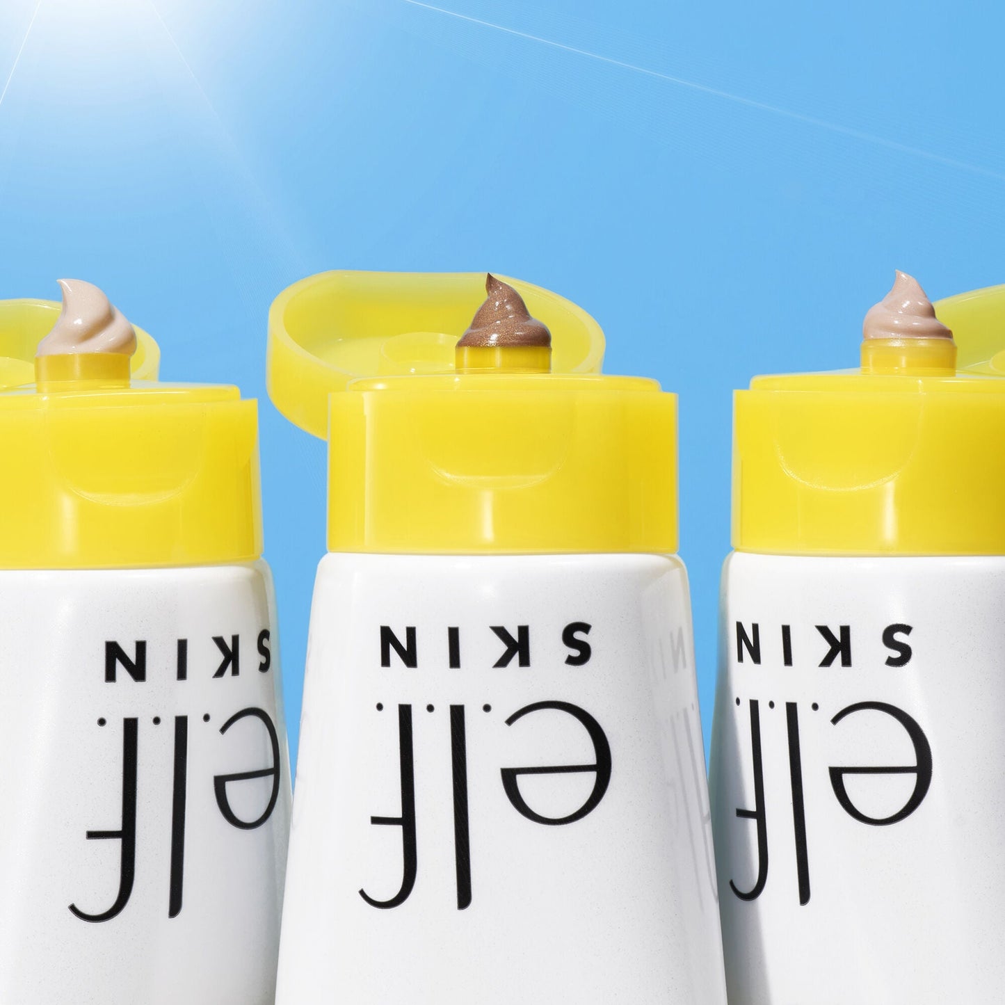 suntouchable-whoa-glow-spf-30-f0 042423_WhoaGlow_Macro_Main-2_IGF.jpg