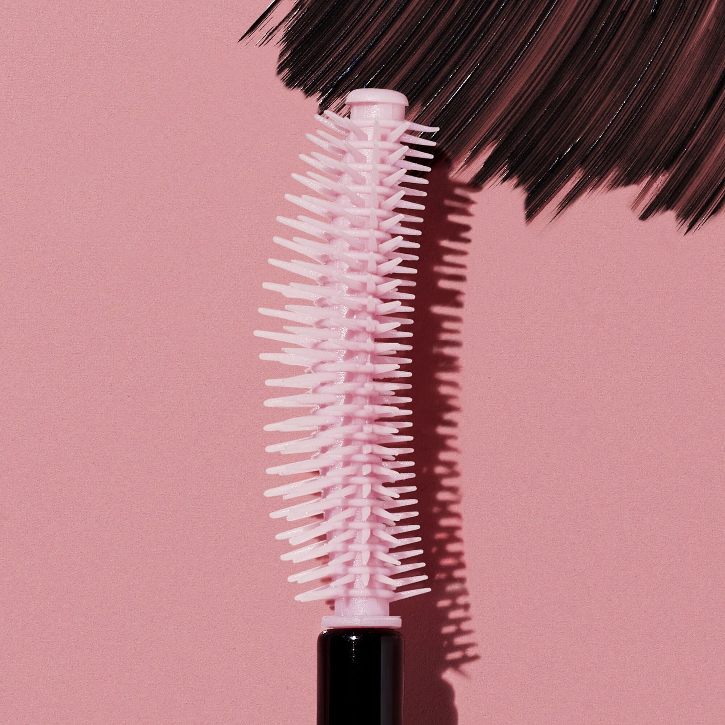 lash-n-roll-mascara-s0 053122_SL_LashNRollWand_RGB_IGF.jpg