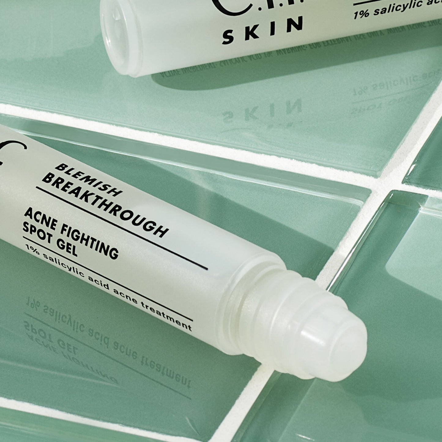 blemish-breakthrough-acne-fighting-spot-gel-j8 05_021622_SL_BT_Gel_Main_0218_FINAL_IGF_V2.jpg