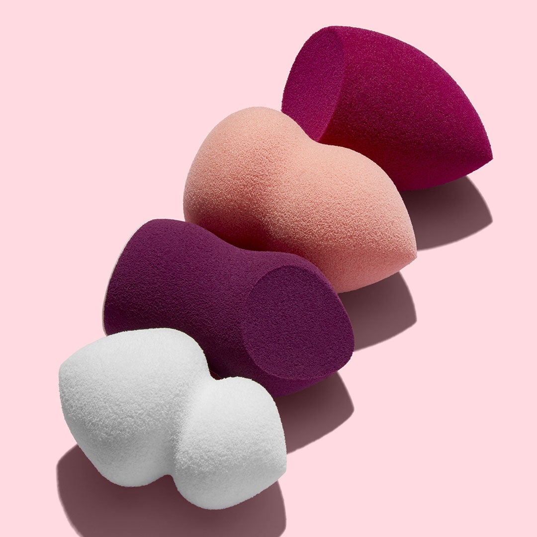 blending-and-highlighting-sponge-duo-s4 0619_SocialIGF_Sponges3_e91b9a4a-0156-4299-a3ef-3649e2979804.jpg