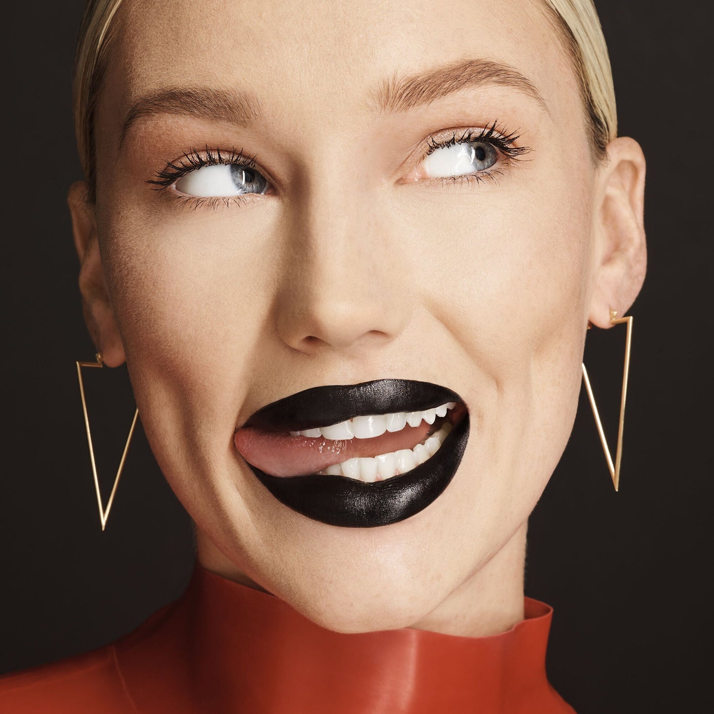 o-face-satin-lipstick-o9 071222_MD_Look4_0124_FINAL_RGB_IGF.jpg