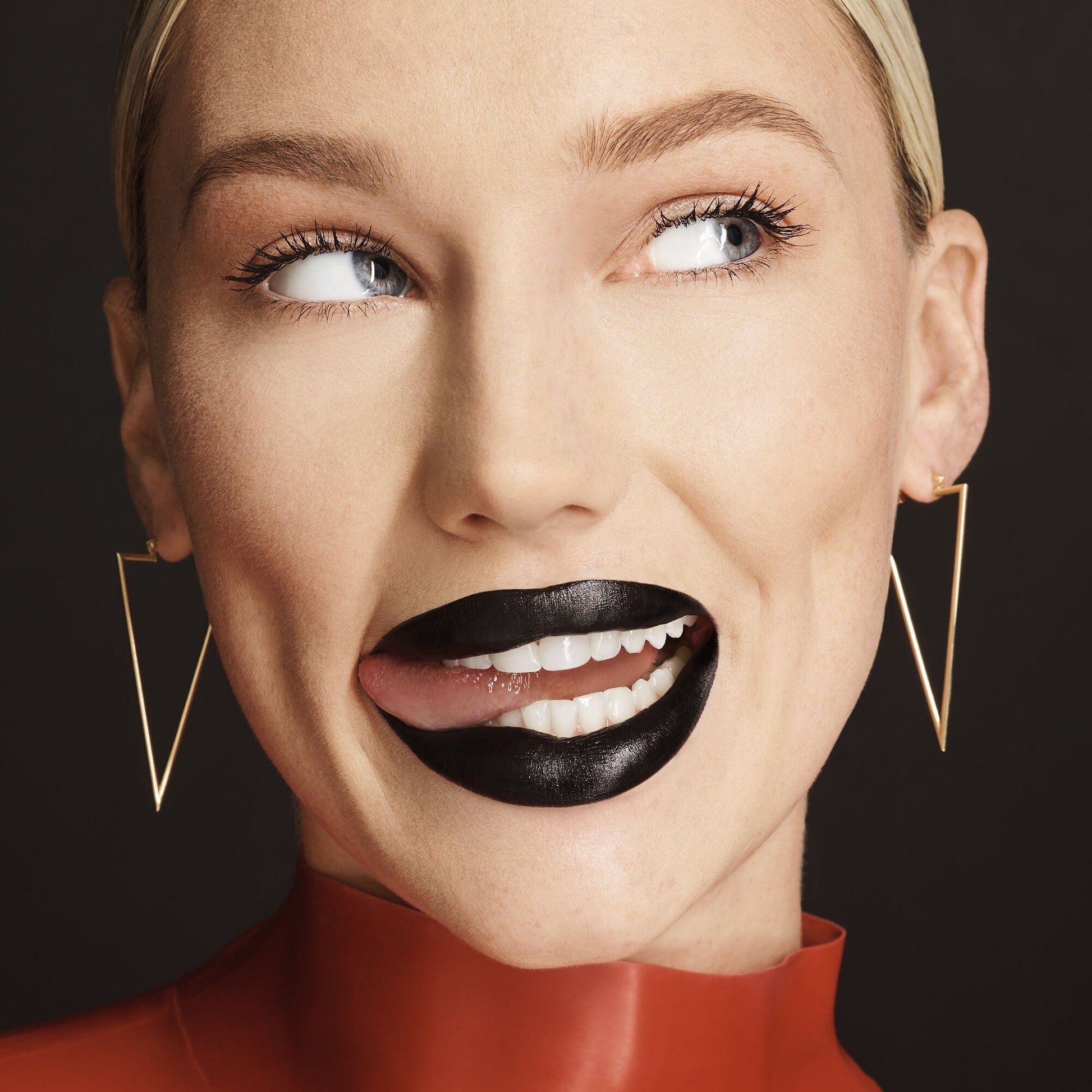 o-face-satin-lipstick-o9 071222_MD_Look4_0124_FINAL_RGB_IGF.jpg