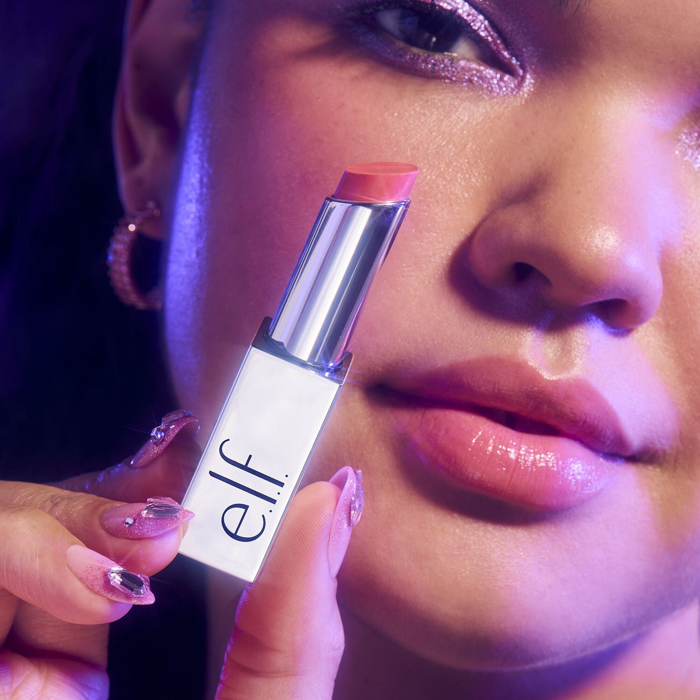 glow-reviver-lip-oil-stick-y7 072225_Breanna_SlipStick_1236_2000x2000_4adb6d91-4349-4c16-9f8e-036611f762d8.jpg