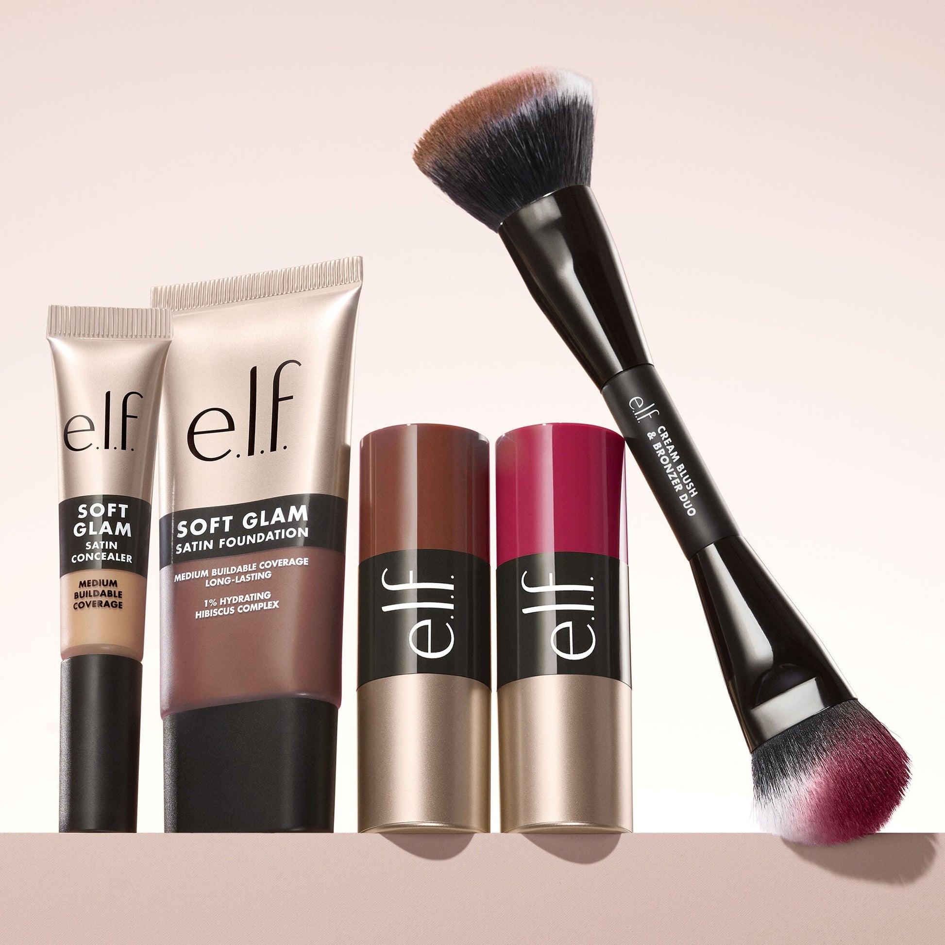 cream-blush-and-bronzer-duo-brush-m7 100225_SoftGlam_Family_0599_MAIN_CLEAN_FOCUS_01_w3QC_RGB_e6629409-dc63-4e11-ad91-1563bf1b72e0.jpg