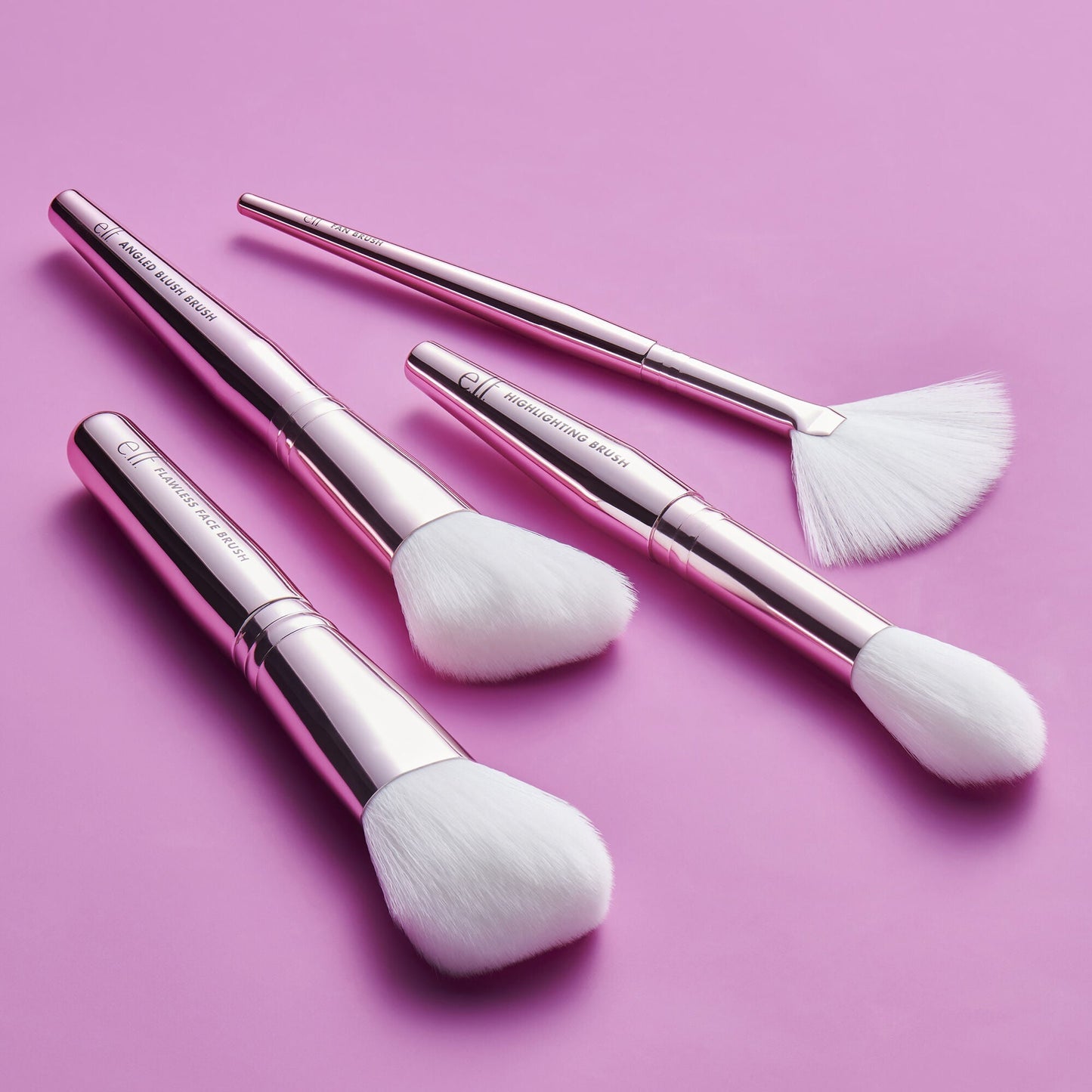 blush-bronzer-and-highlighter-brush-set-v9 12142020_BlushGlow-BrushKit_0027_FocusBracket-MAIN_V2_IGF.jpg