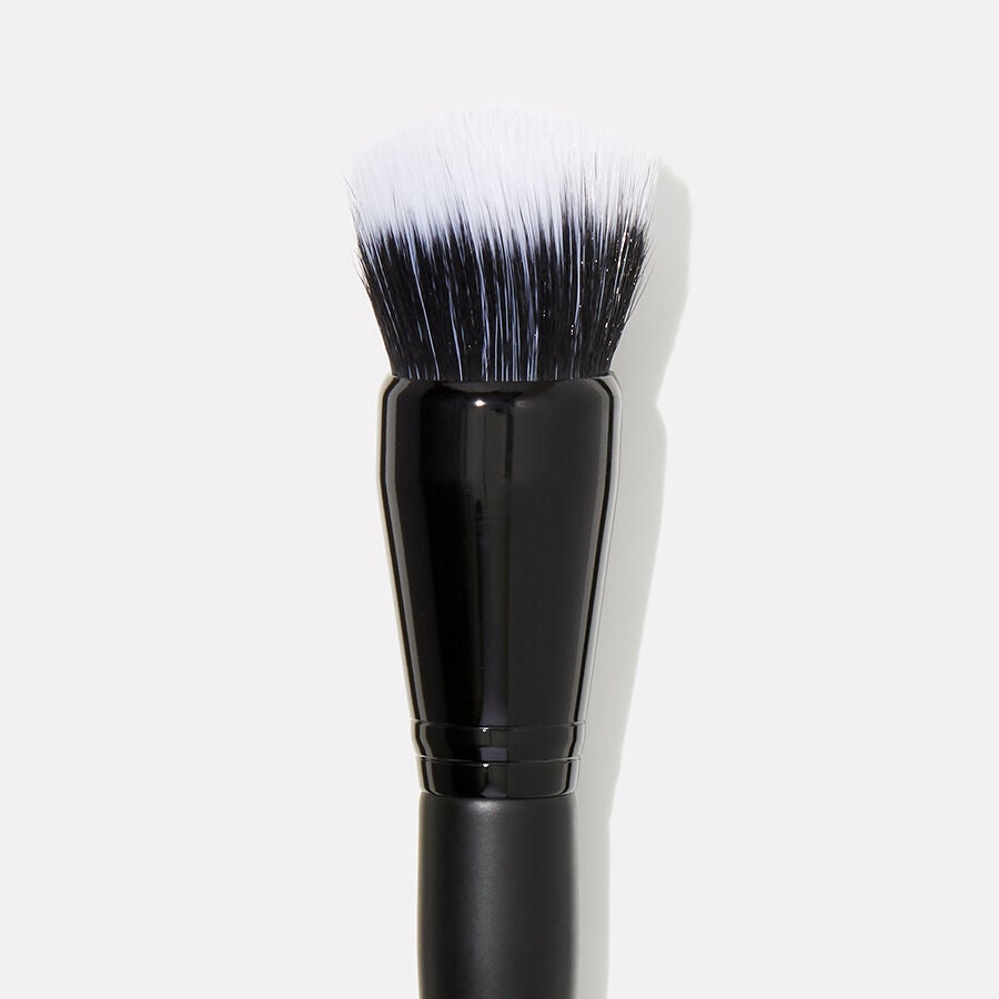 domed-stipple-brush-t0 84050_SelfieReadyStippleBrush_2.jpg