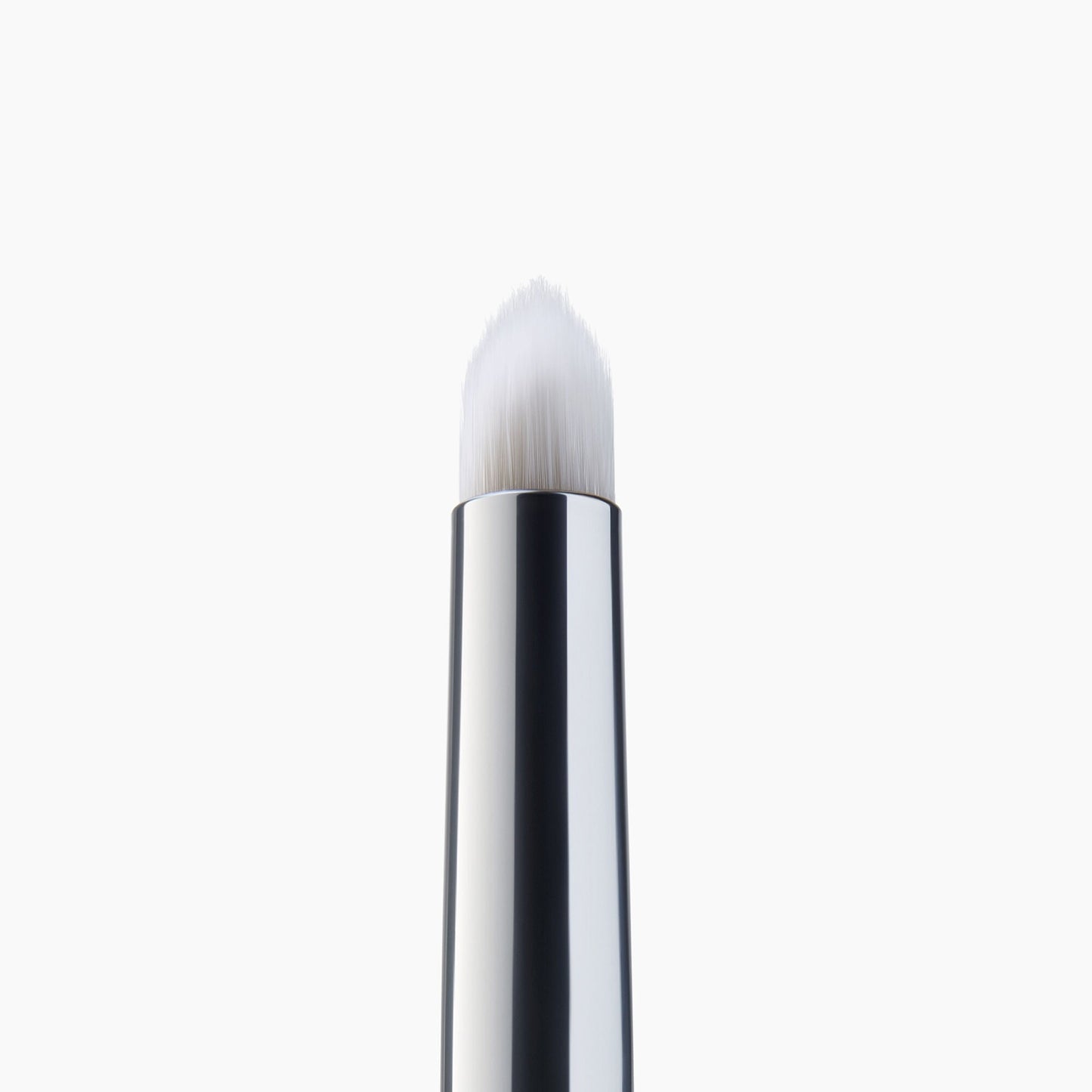 precision-smudge-brush-s2 85311_PrecisionSmudgeBrush_Macro_V2.jpg