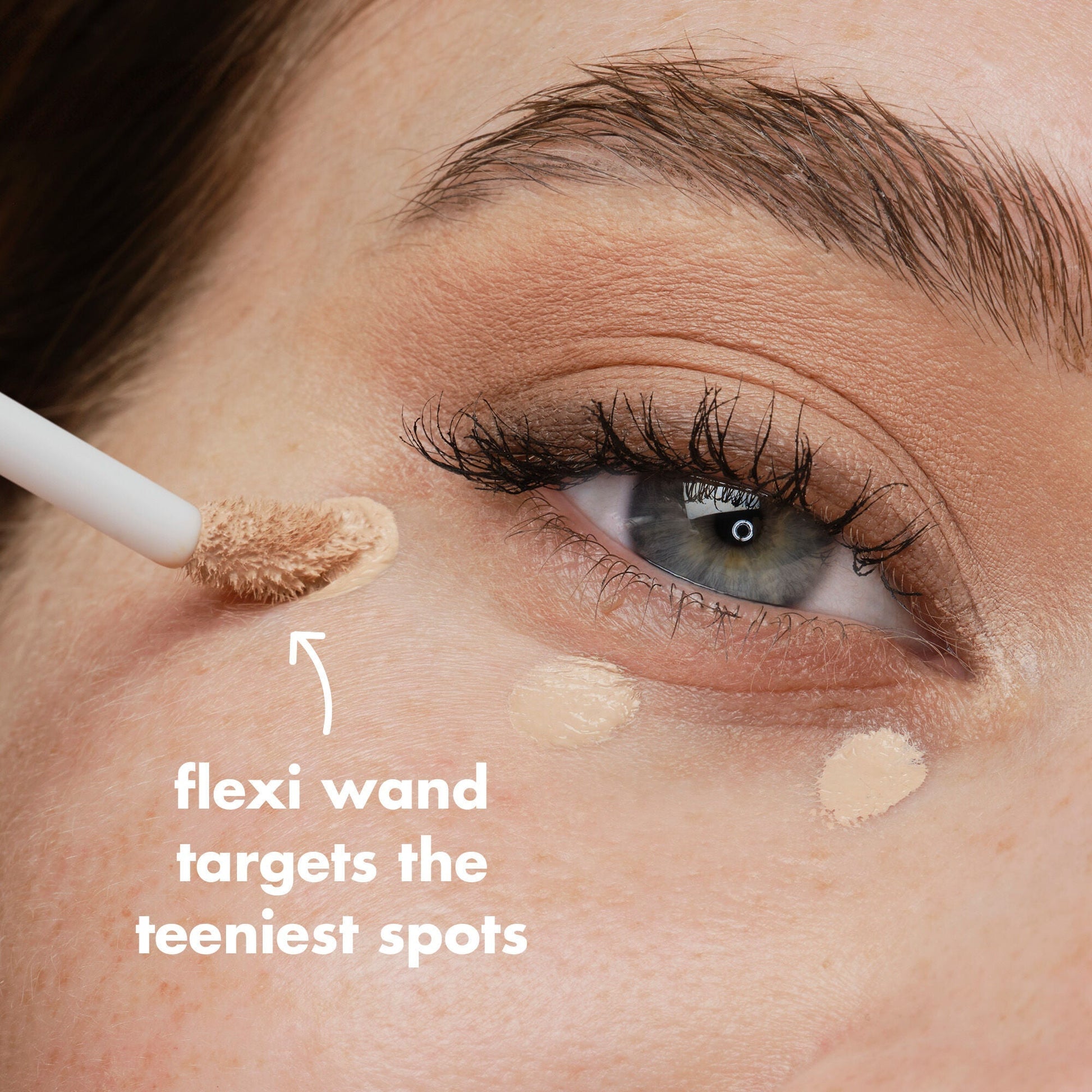 soft-glam-satin-concealer-e6 SP26_EDUCATION_SOFTGLAM_CONCEALER_APPLICATOR_bd5671e5-6b17-451a-b06e-2a5ddadba8cf.jpg